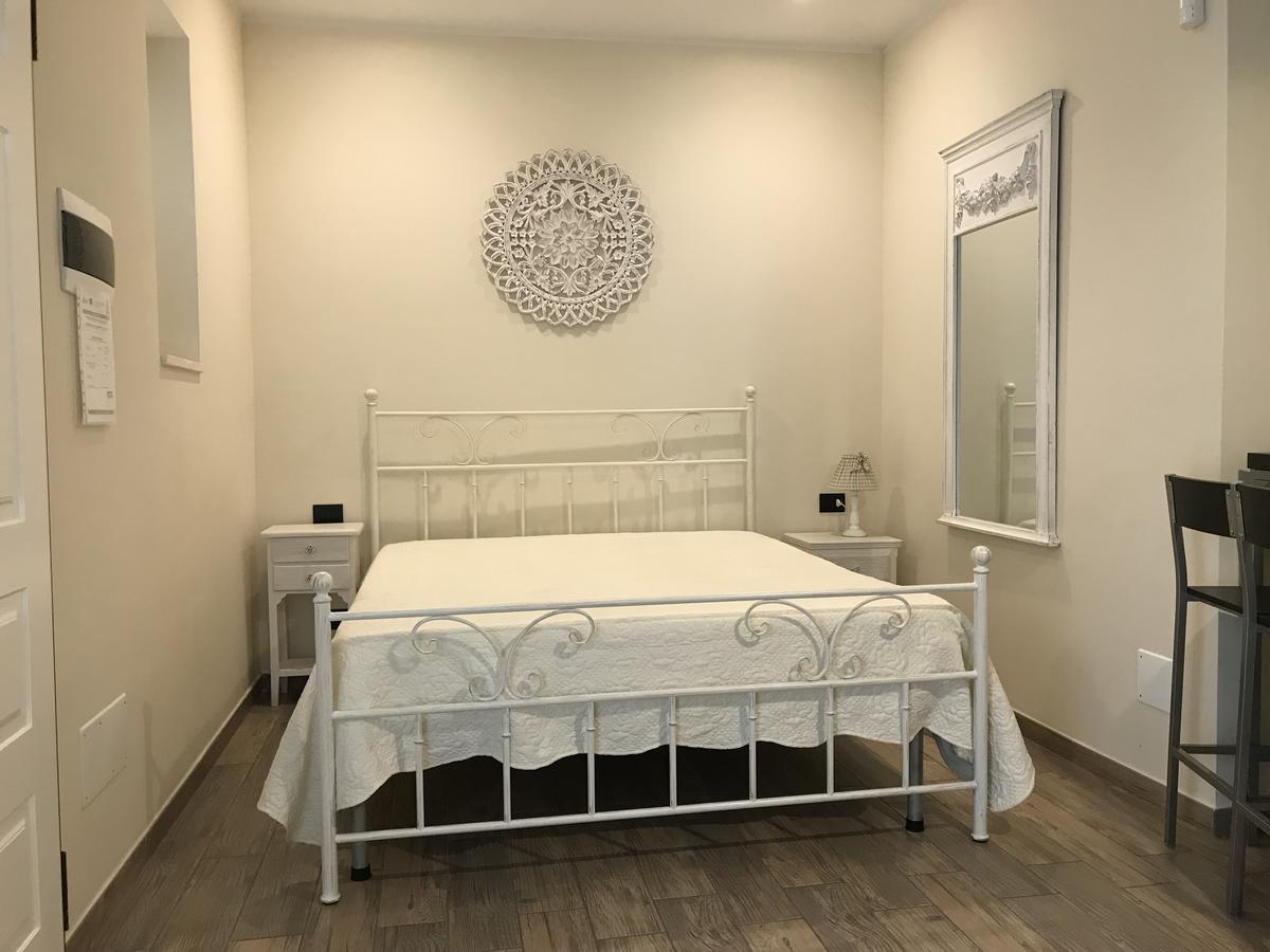 Bed And Breakfast Sun Wine Таранто Экстерьер фото